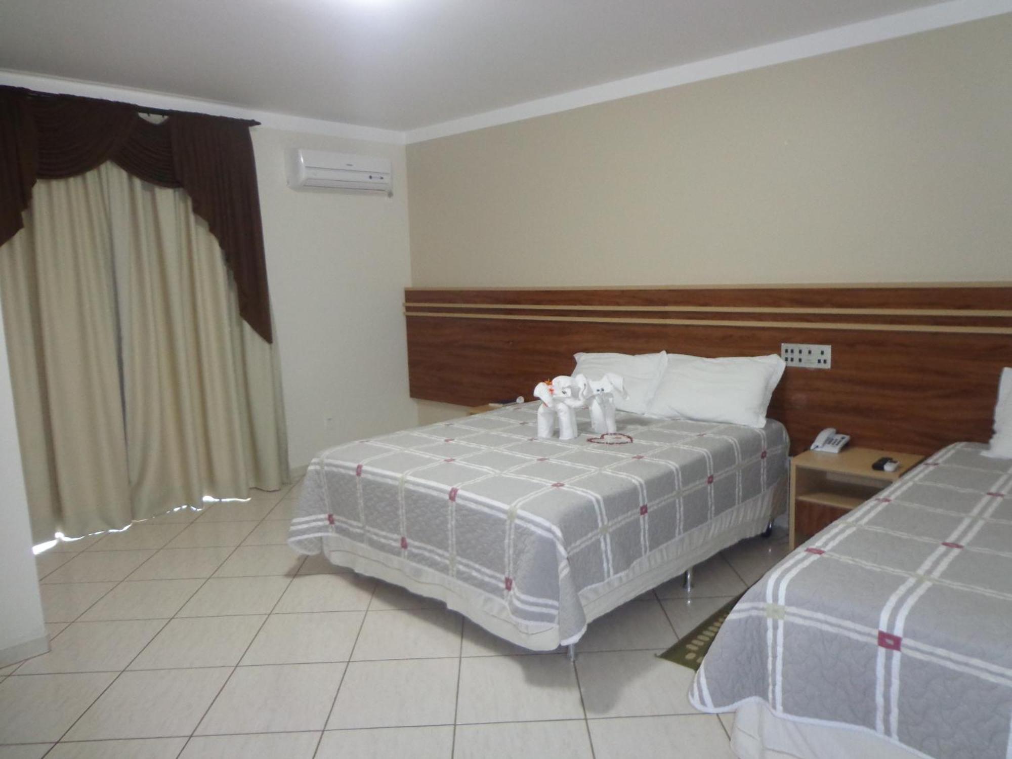 Hotel Dom Baroni グアラプアバ 部屋 写真